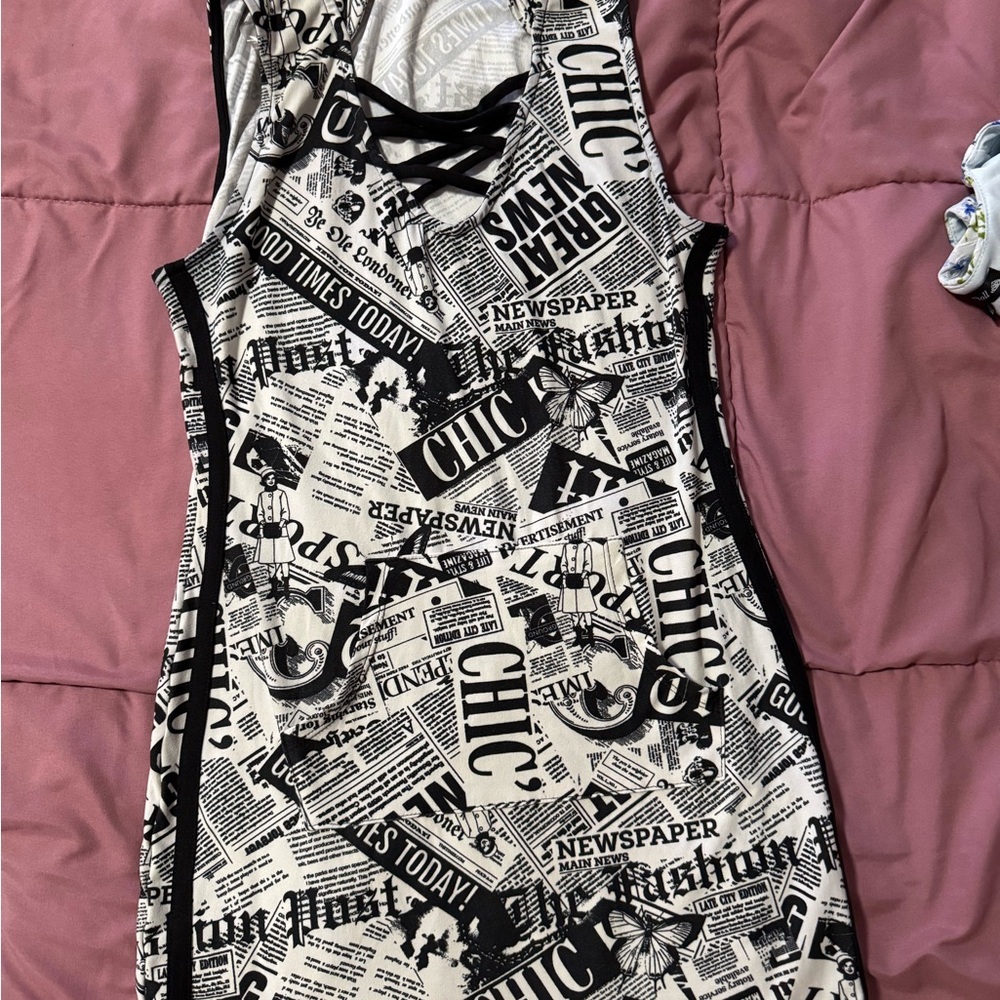 Hooded Chic Black and White Newspaper Print Dress - Picture 3 of 6